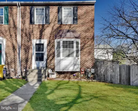 330 Rambling Ridge Ct #330, Pasadena, MD 21122