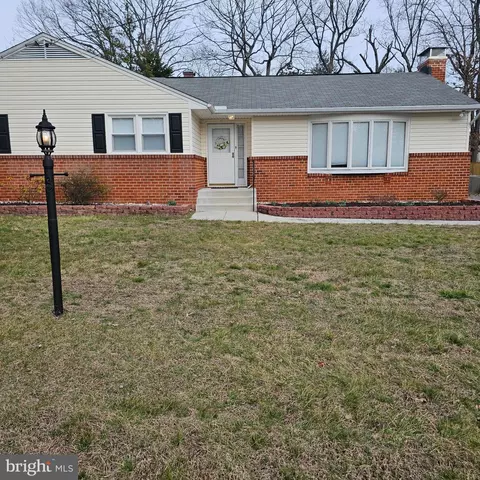 832 Lucky Rd, Severn, MD 21144
