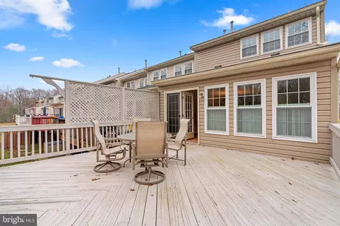 Exterior - 1522 Falling Brook Ct, Odenton, MD 21113 photo 7 of 9