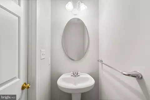 Bath - 1522 Falling Brook Ct, Odenton, MD 21113 photo 1 of 7