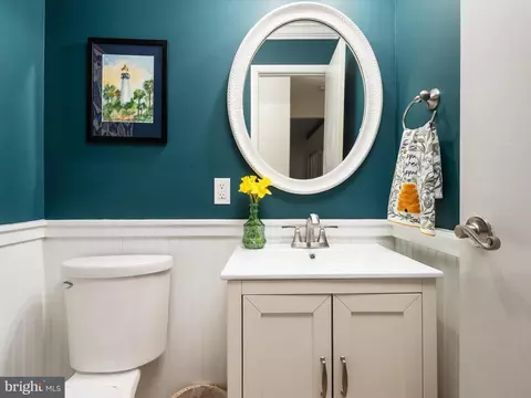 Bath - 1228 Tamarack Trl, Arnold, MD 21012 photo 1 of 4