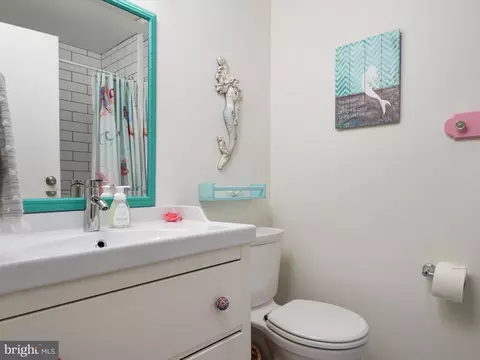 Bath - 1228 Tamarack Trl, Arnold, MD 21012 photo 3 of 4