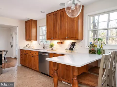 Kitchen - 1228 Tamarack Trl, Arnold, MD 21012 photo 2 of 4