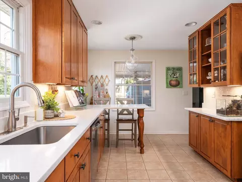Kitchen - 1228 Tamarack Trl, Arnold, MD 21012 photo 3 of 4