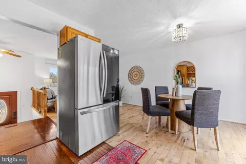 Dining - 7902 Liberty Cir, Pasadena, MD 21122 photo 5 of 5