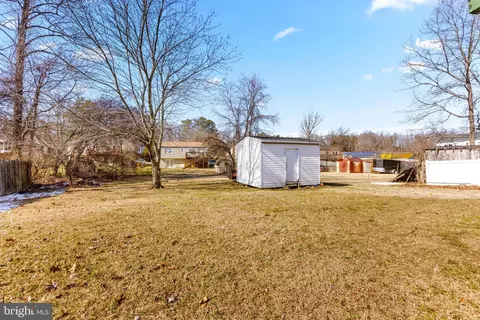 Exterior - 7902 Liberty Cir, Pasadena, MD 21122 photo 3 of 7