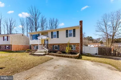 Exterior - 7902 Liberty Cir, Pasadena, MD 21122 photo 6 of 7