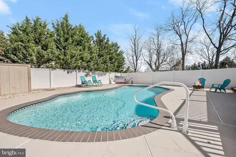 Exterior - 5609 Patrick Henry Dr, Brooklyn, MD 21225 photo 5 of 11