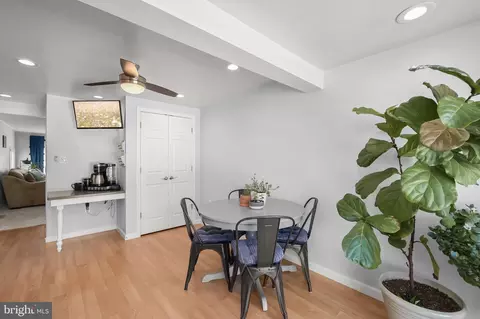 Dining - 5609 Patrick Henry Dr, Brooklyn, MD 21225 photo 1 of 1