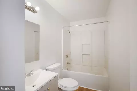 Bath - 1809 Jaybird Ct, Severn, MD 21144 photo 2 of 4