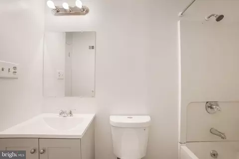 Bath - 1809 Jaybird Ct, Severn, MD 21144 photo 4 of 4