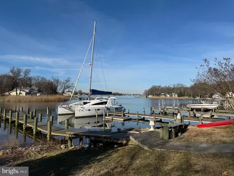 View/Area - 1846 Chesapeake Rd, Pasadena, MD 21122 photo 10 of 13