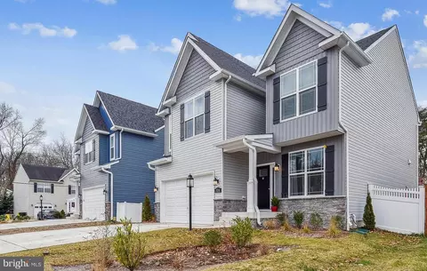 774 Stinchcomb Rd, Severna Park, MD 21146