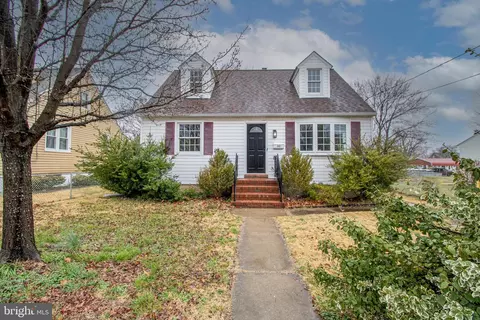 232 Kenwood Rd, Pasadena, MD 21122