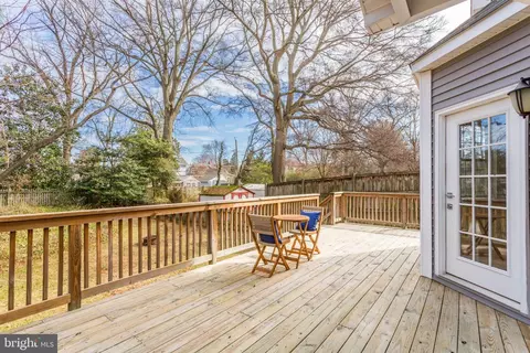 Exterior - 29 Lawrence Ave, Annapolis, MD 21403 photo 4 of 8