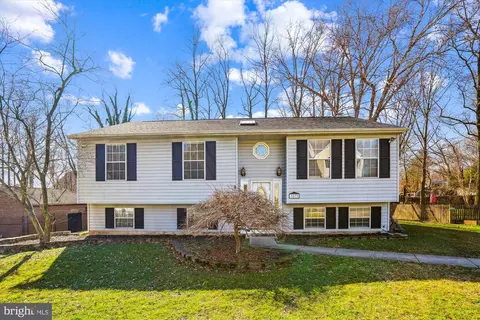 7673 Turnbrook Dr, Glen Burnie, MD 21060