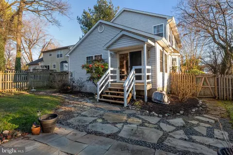 Exterior - 3563 Oak Dr, Edgewater, MD 21037 photo 6 of 17