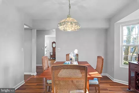 Dining - 3563 Oak Dr, Edgewater, MD 21037 photo 3 of 5