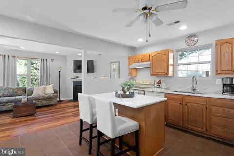 Kitchen - 3563 Oak Dr, Edgewater, MD 21037 photo 1 of 6