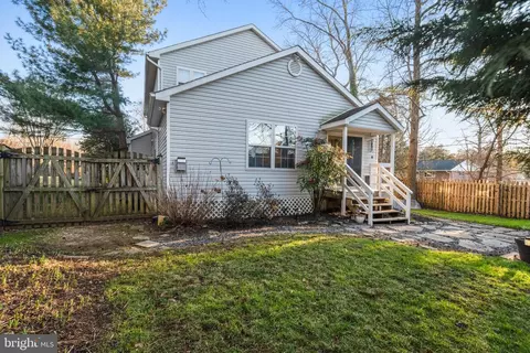 Exterior - 3563 Oak Dr, Edgewater, MD 21037 photo 12 of 17