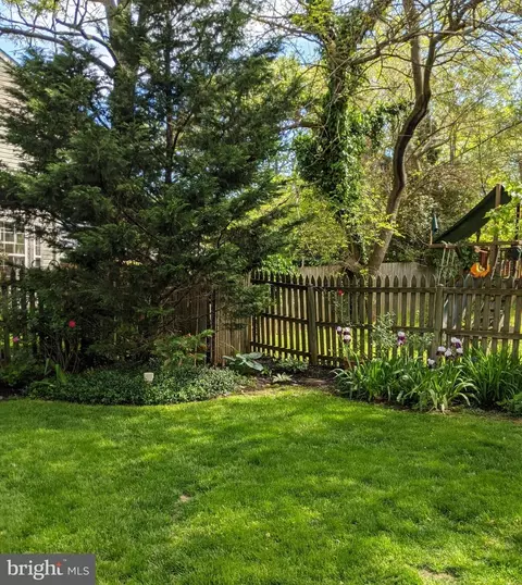 Exterior - 3563 Oak Dr, Edgewater, MD 21037 photo 15 of 17