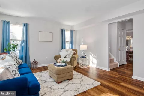 Living - 3563 Oak Dr, Edgewater, MD 21037 photo 1 of 13