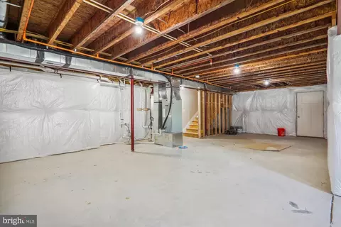 Exterior - 1102 Collison Rd, Edgewater, MD 21037 photo 6 of 8