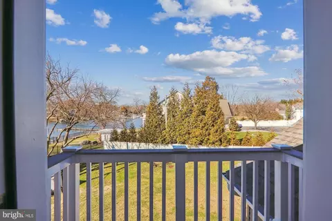 Exterior - 1102 Collison Rd, Edgewater, MD 21037 photo 5 of 8
