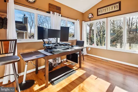 Dining - 3670 7th Ave, Edgewater, MD 21037 photo 3 of 3