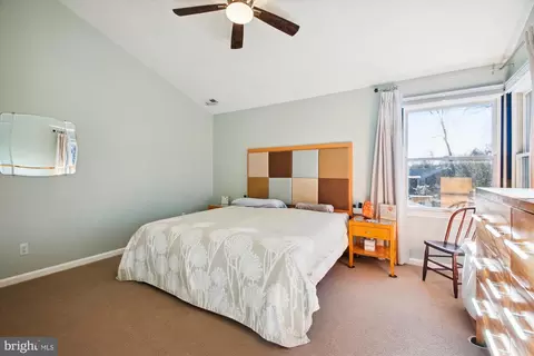 Bedroom - 3670 7th Ave, Edgewater, MD 21037 photo 3 of 6