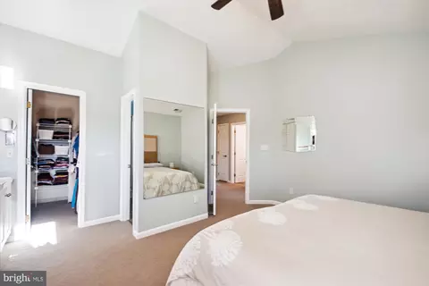 Bedroom - 3670 7th Ave, Edgewater, MD 21037 photo 4 of 6