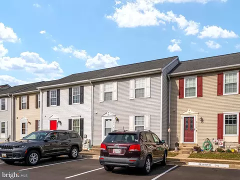 Exterior - 520 Realm Ct E, Odenton, MD 21113 photo 2 of 5