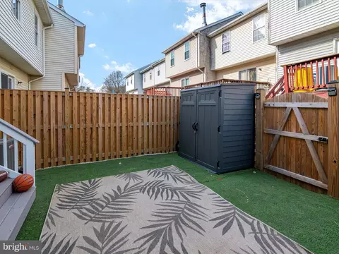 Exterior - 520 Realm Ct E, Odenton, MD 21113 photo 5 of 5