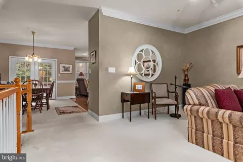 Living - 706 Rusack Ct, Arnold, MD 21012 photo 4 of 5