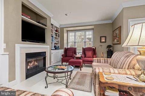 Living - 706 Rusack Ct, Arnold, MD 21012 photo 5 of 5