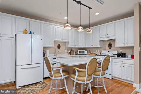 Kitchen - 706 Rusack Ct, Arnold, MD 21012 photo 2 of 4