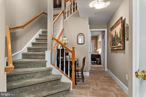 Entry Way - 706 Rusack Ct, Arnold, MD 21012 photo 2 of 4