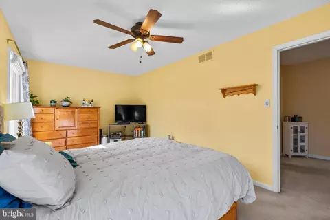 Bedroom - 8390 Armstrong Dr, Pasadena, MD 21122 photo 6 of 12