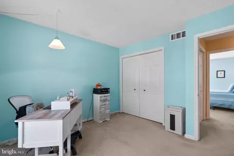 Bedroom - 8390 Armstrong Dr, Pasadena, MD 21122 photo 8 of 12