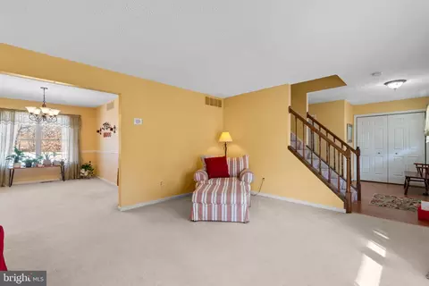 Living - 8390 Armstrong Dr, Pasadena, MD 21122 photo 2 of 7