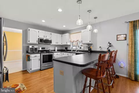 Kitchen - 8390 Armstrong Dr, Pasadena, MD 21122 photo 1 of 3