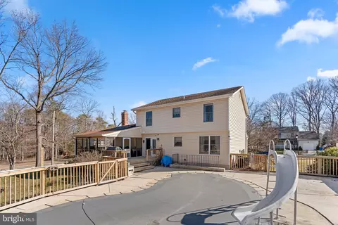 Exterior - 8390 Armstrong Dr, Pasadena, MD 21122 photo 6 of 8