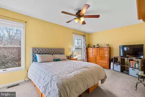 Bedroom - 8390 Armstrong Dr, Pasadena, MD 21122 photo 5 of 12