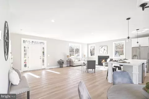 7844 Bertha Rd, Pasadena, MD 21122 photo 9