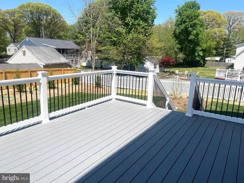 7844 Bertha Rd, Pasadena, MD 21122 photo 37