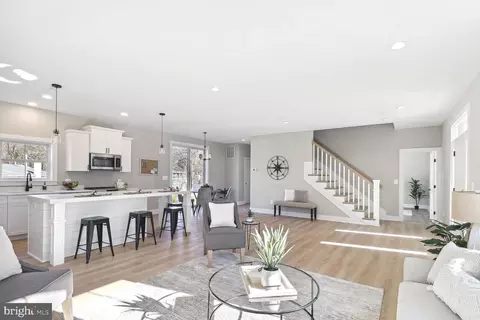 7844 Bertha Rd, Pasadena, MD 21122