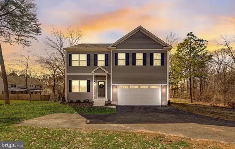 8028 C Clark Station Rd, Severn, MD 21144