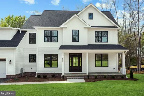 Exterior - 7434 Race Rd, Hanover, MD 21076 photo 5 of 8