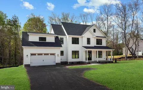 7434 Race Rd, Hanover, MD 21076