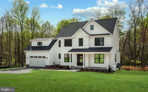 Exterior - 7434 Race Rd, Hanover, MD 21076 photo 3 of 8